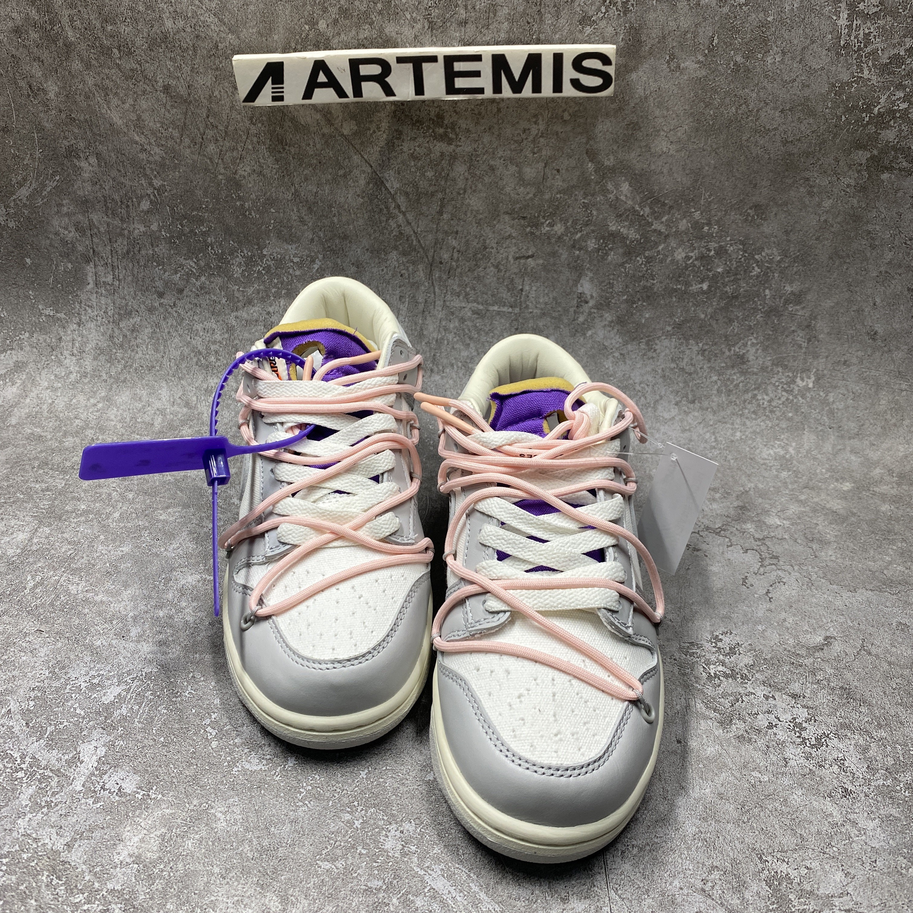 Nike Dunk Low Off-White Lot 24