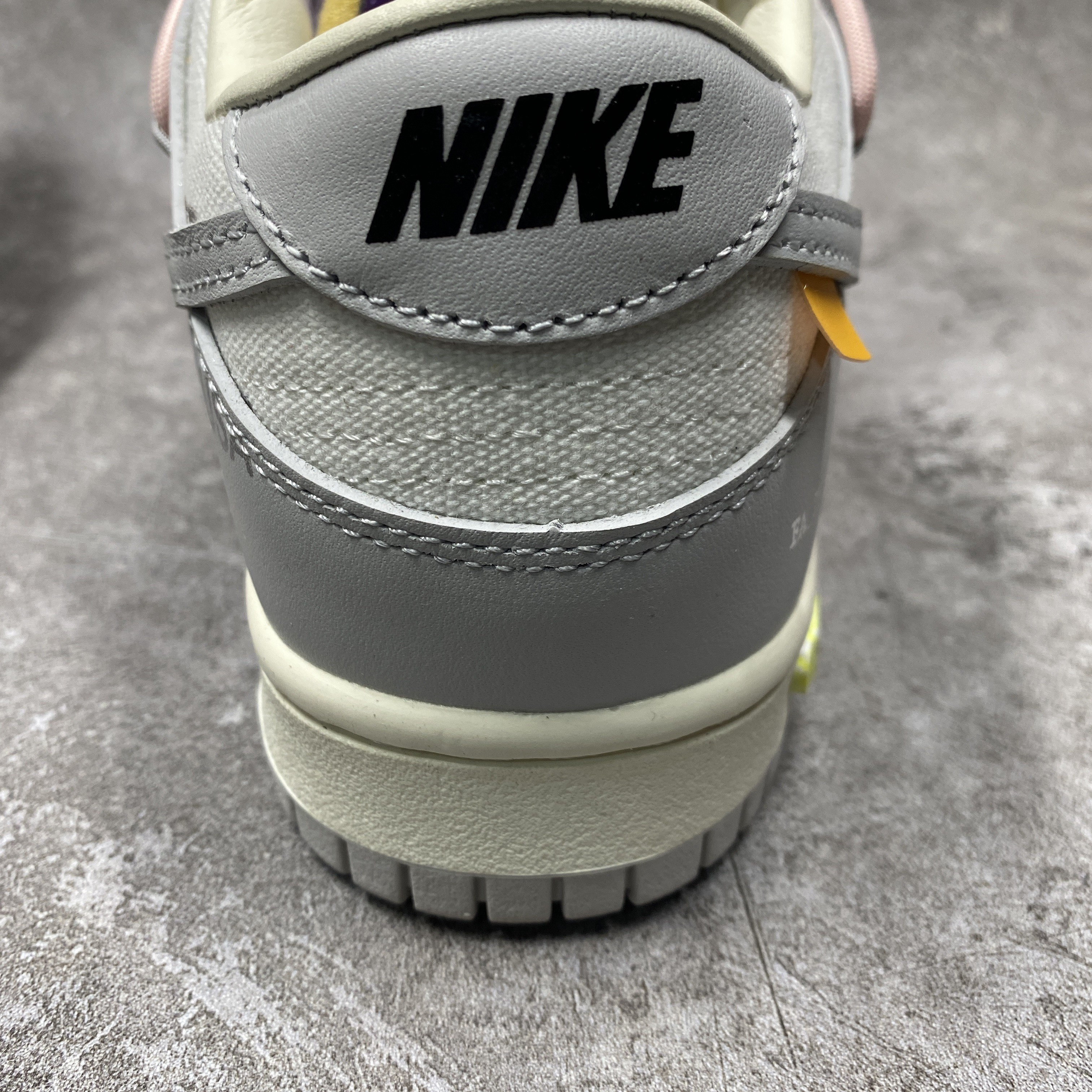 Nike Dunk Low Off-White Lot 24