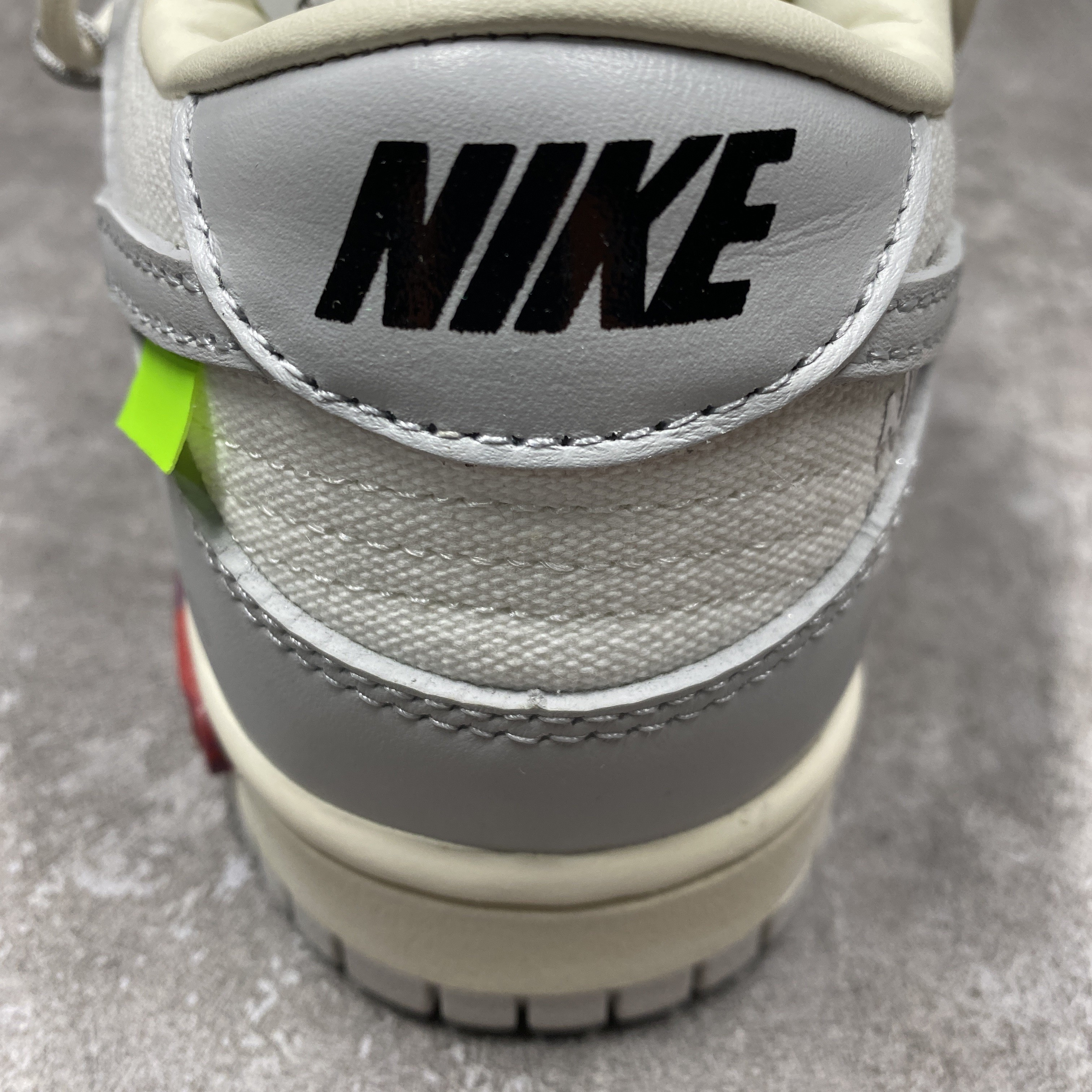 Nike Dunk Low Off-White Lot 25