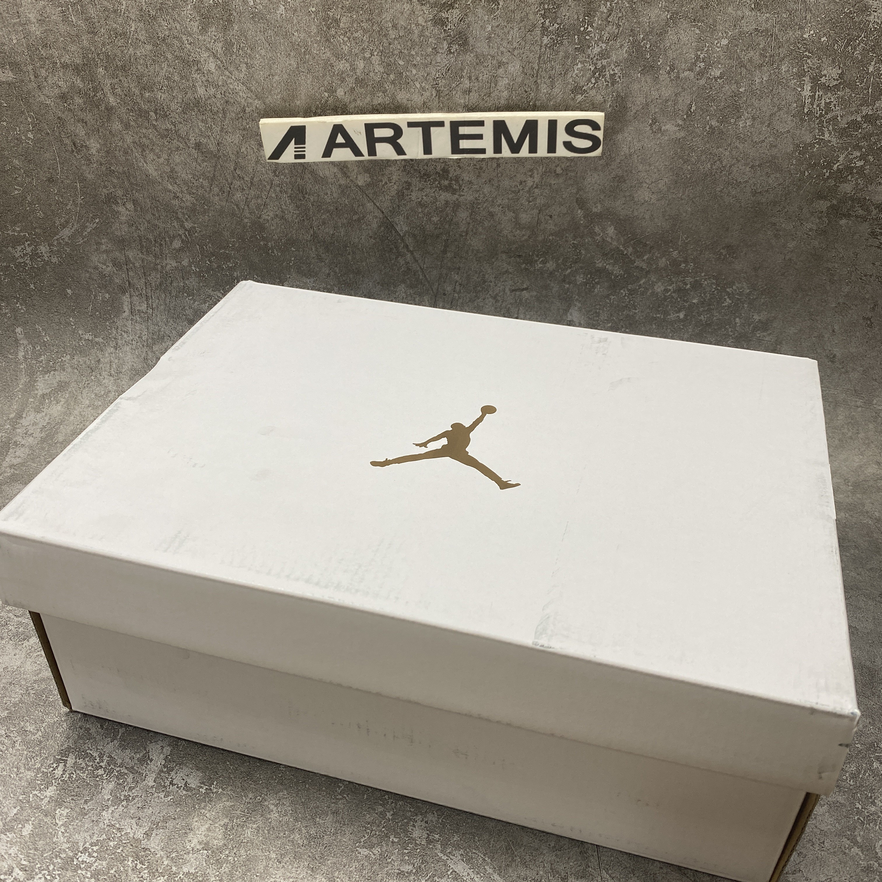 Air Jordan 1 Mid Barely Orange Light Viole