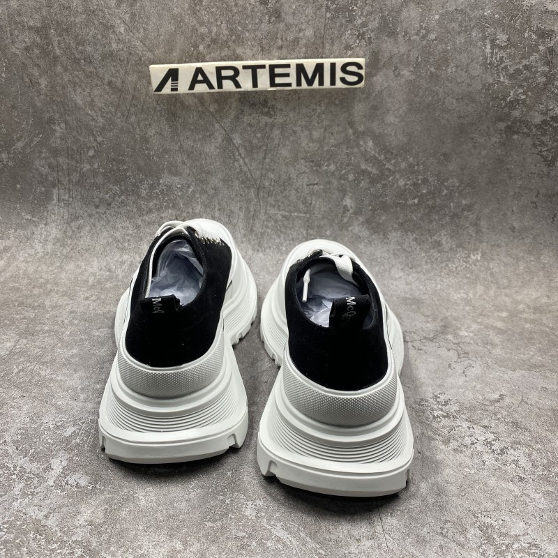 ale*d*r M*Q*en tread slick low lace up black white