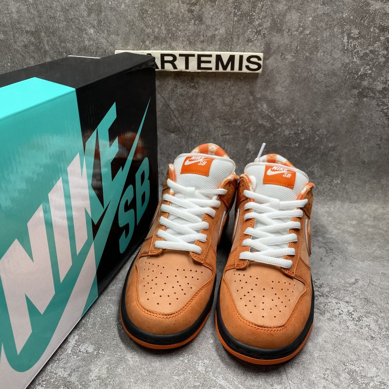 Nike SB Dunk Low Orange Lobster