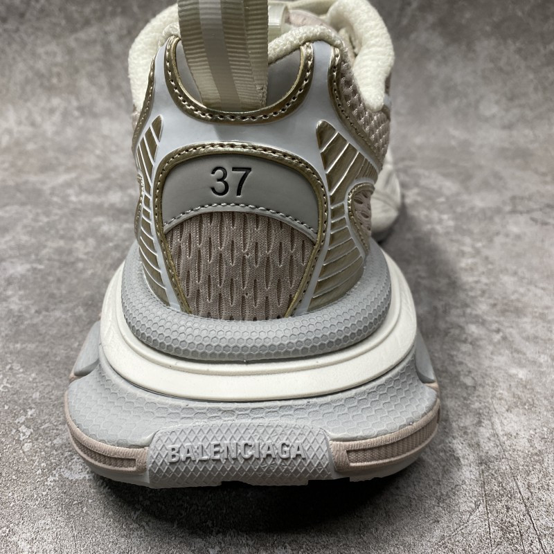 Balenciga 3XL SneakerS in Champagne Gold