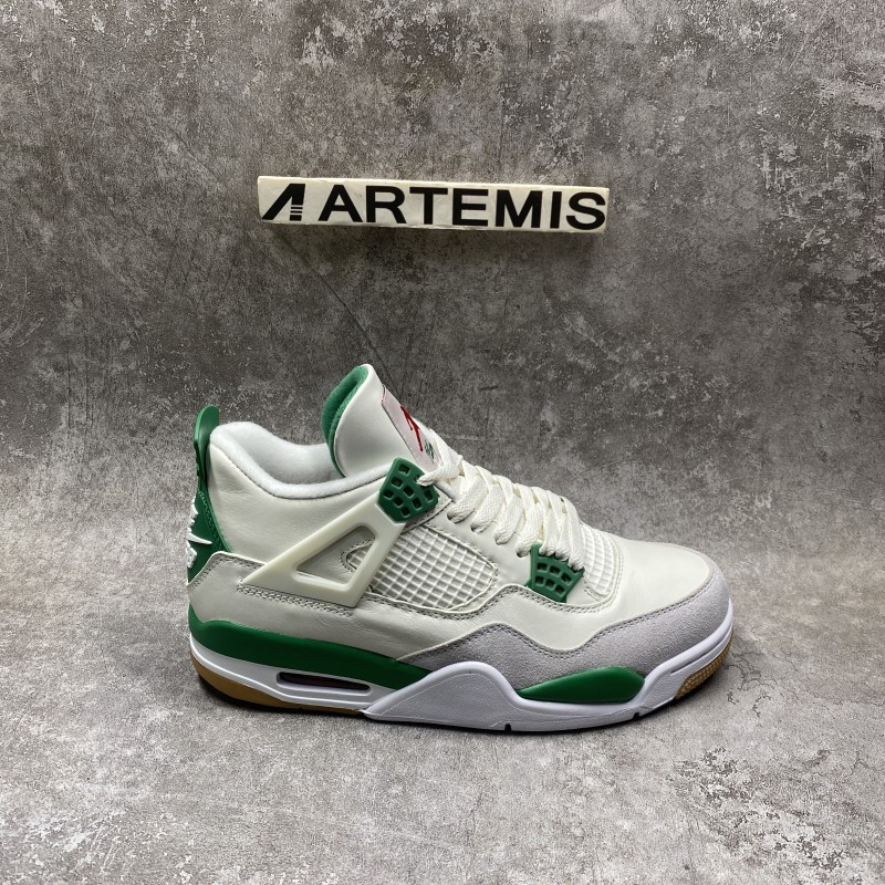 Air Jordan 4 Retro SB Pine Green
