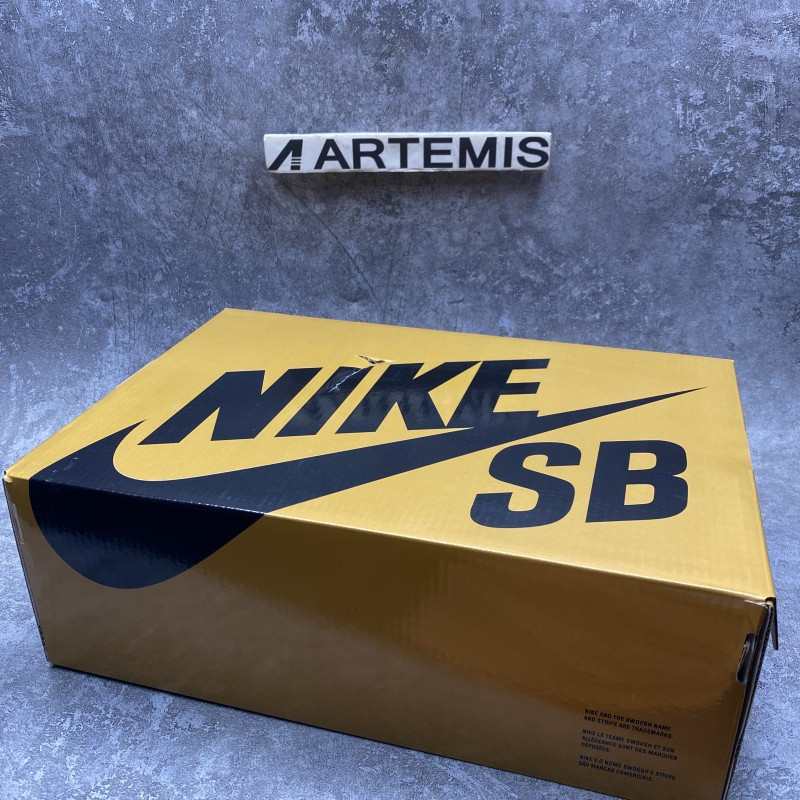 Nike SB Dunk Low Pro EMB
