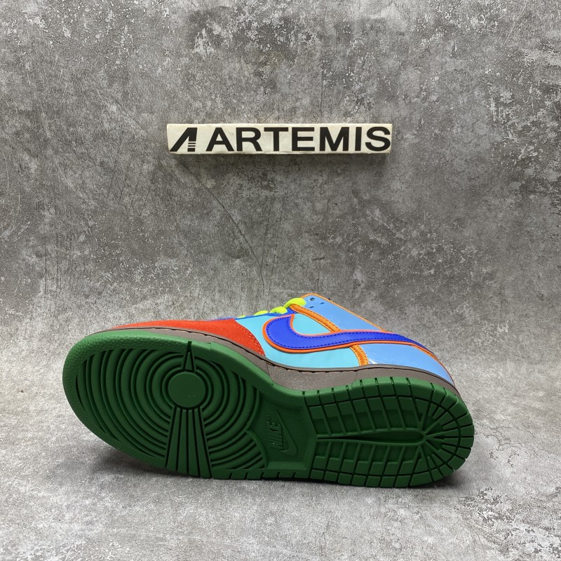 Nike Dunk SB Low What the Dunk