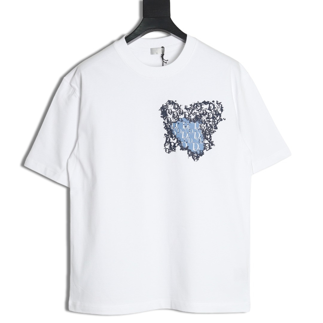 D*or short-sleeved t-shirt