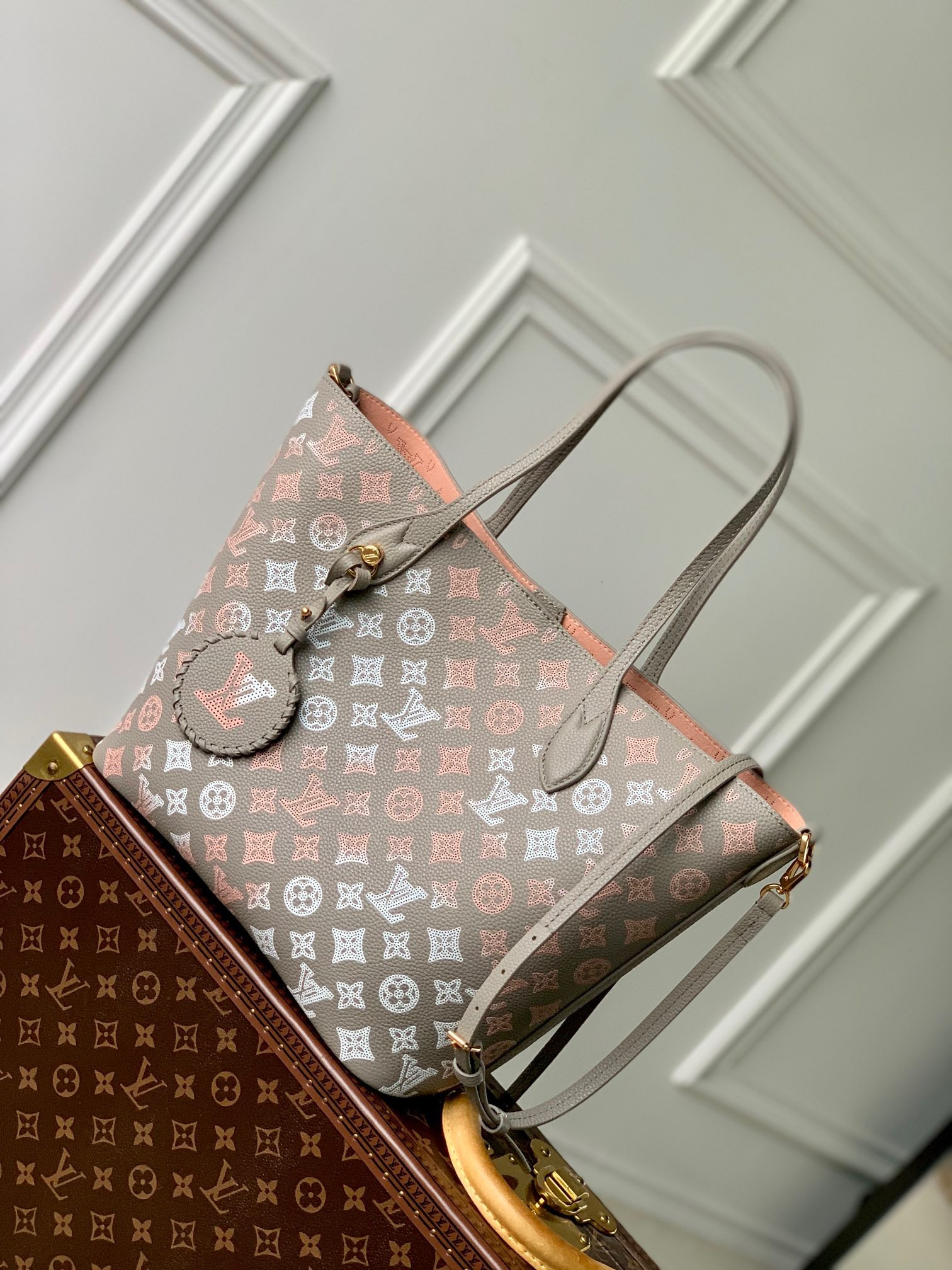 LV Blossom MM M23387