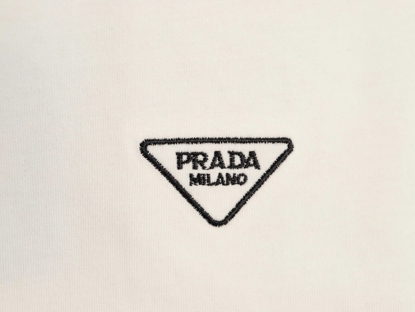 Pra*a long-sleeved t-shirt