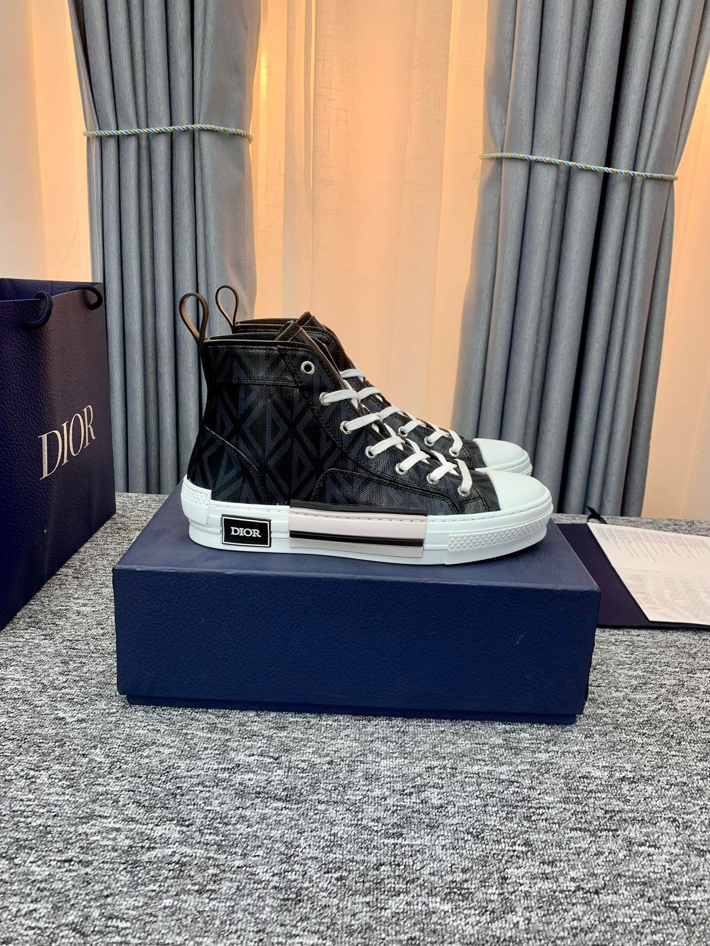 d*or b23 high top black cd Di*m*nd