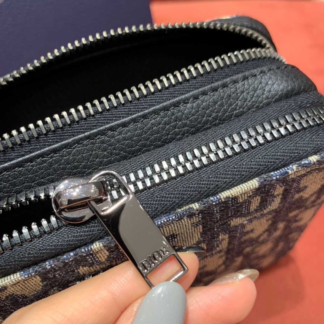 D*or pouch with shoulder strap 17cm