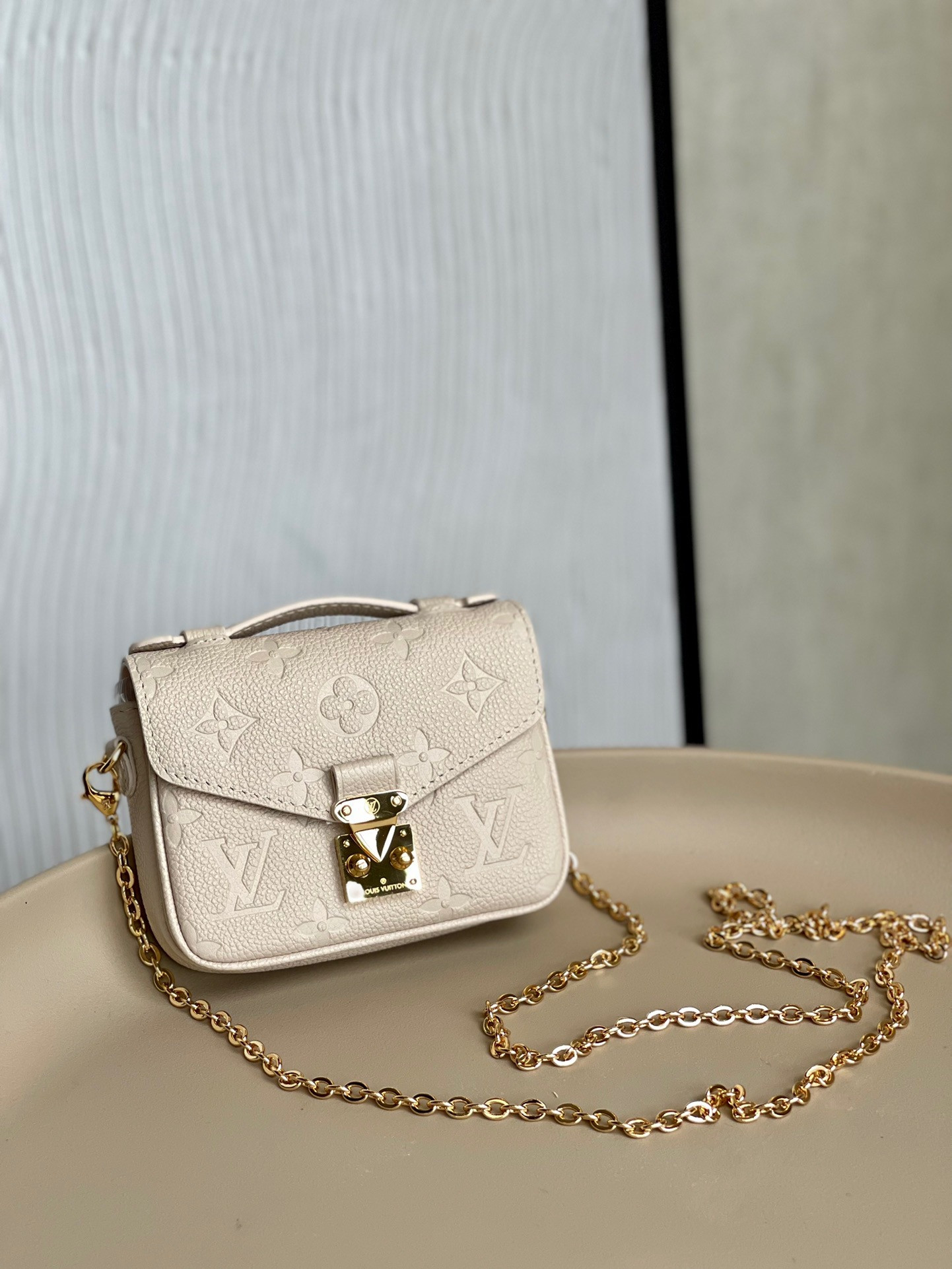 LV MICRO METIS M81390