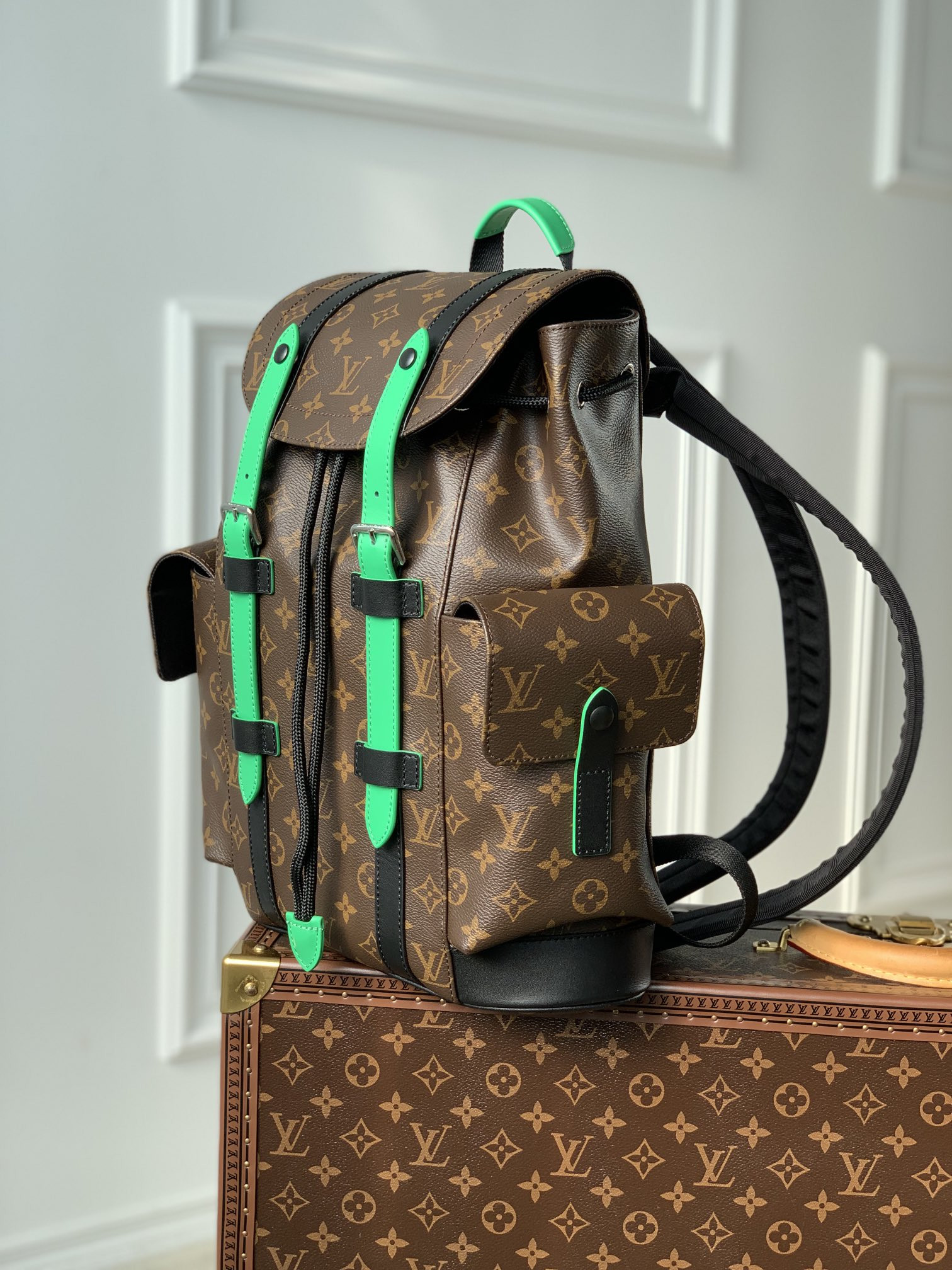 LV CHRISTOPHER BACKPACK M46247
