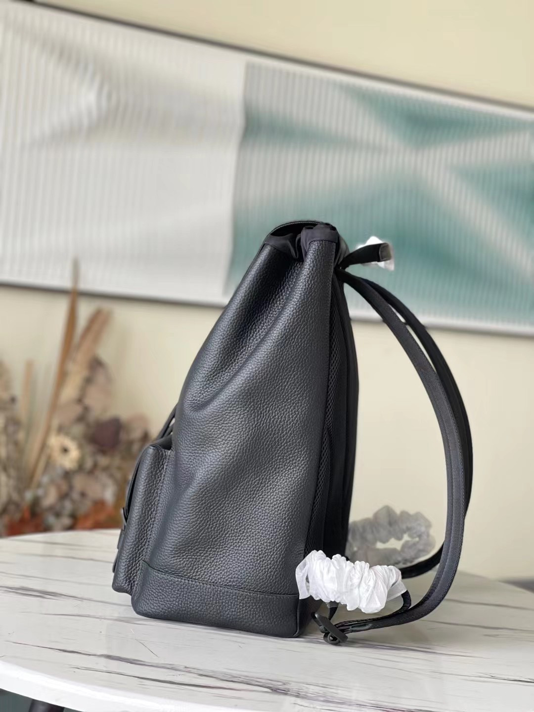 LV CHRISTOPHER SLIM BACKPACK M58644