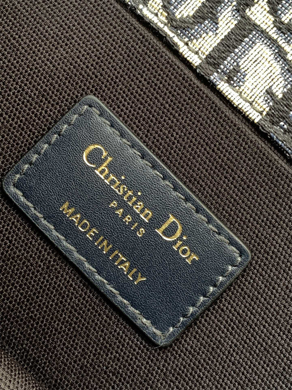 D*or 30 montaigne east-west bag with chain blue D*or oblique jacquard 21 x 12 x 6 cm / 8.5 x 4.5 x 2.5 inches