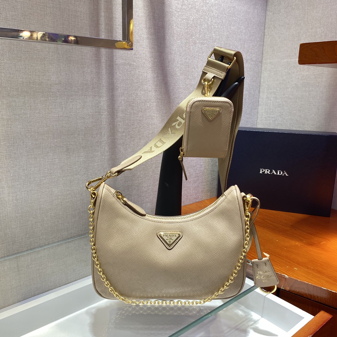 Pra*a re-edition 2005 saffiano leather bag