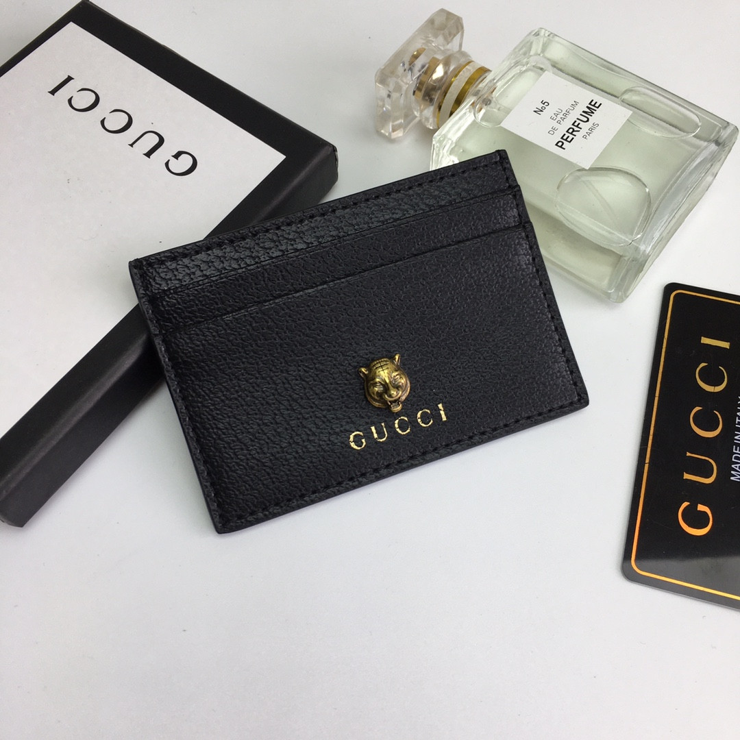 G*u*i gg  card case wallet