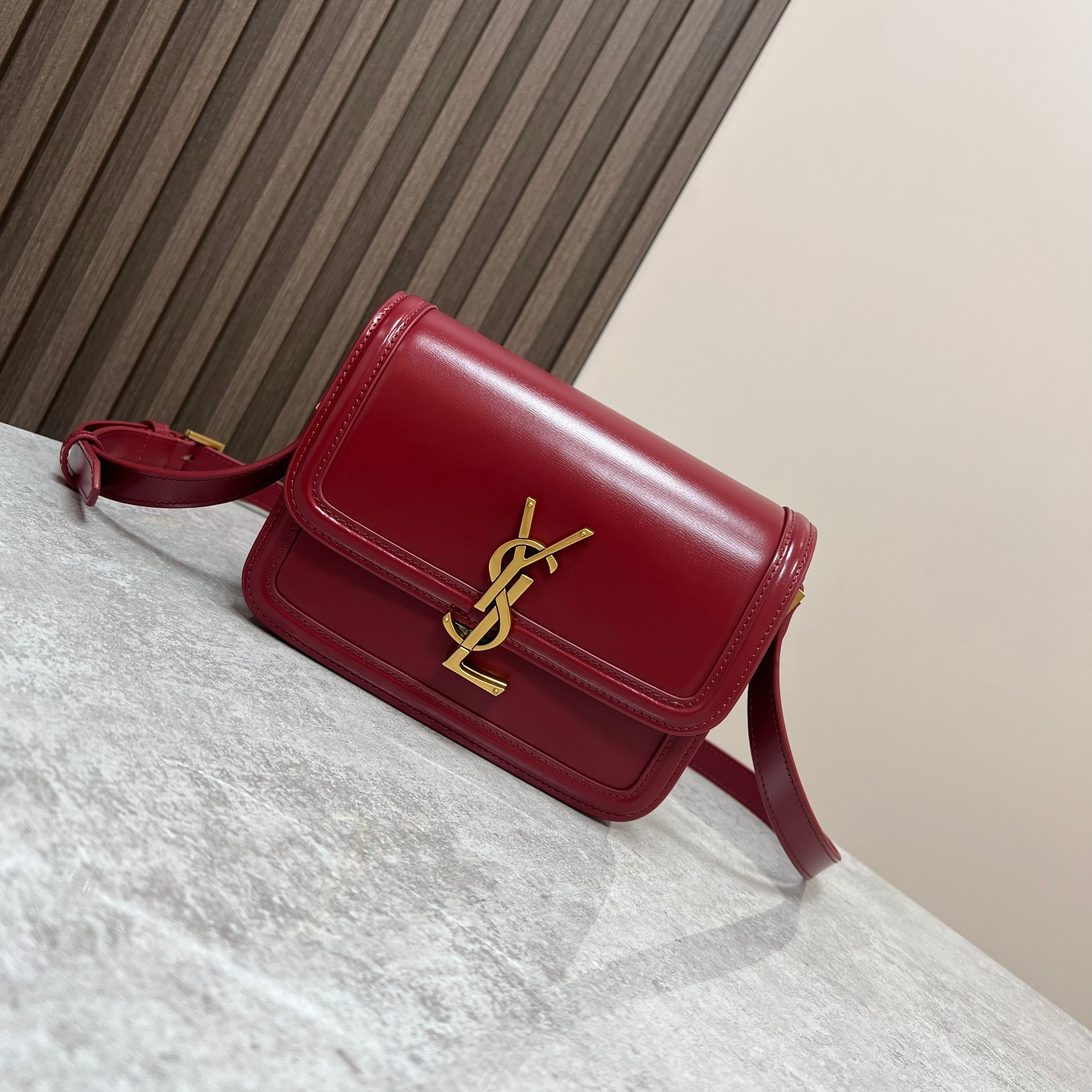 y*l solferino small satchel in box Sa**t Lau*nt red 7.4 x 5.1 x 1.9 inches