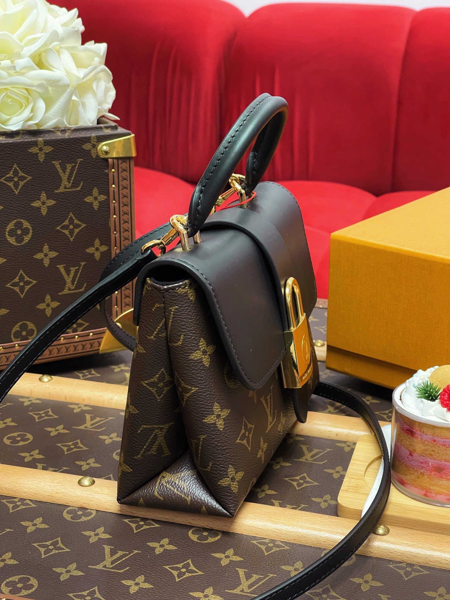 LV Locky BB M44141 7.9 x 6.3 x 3 inches