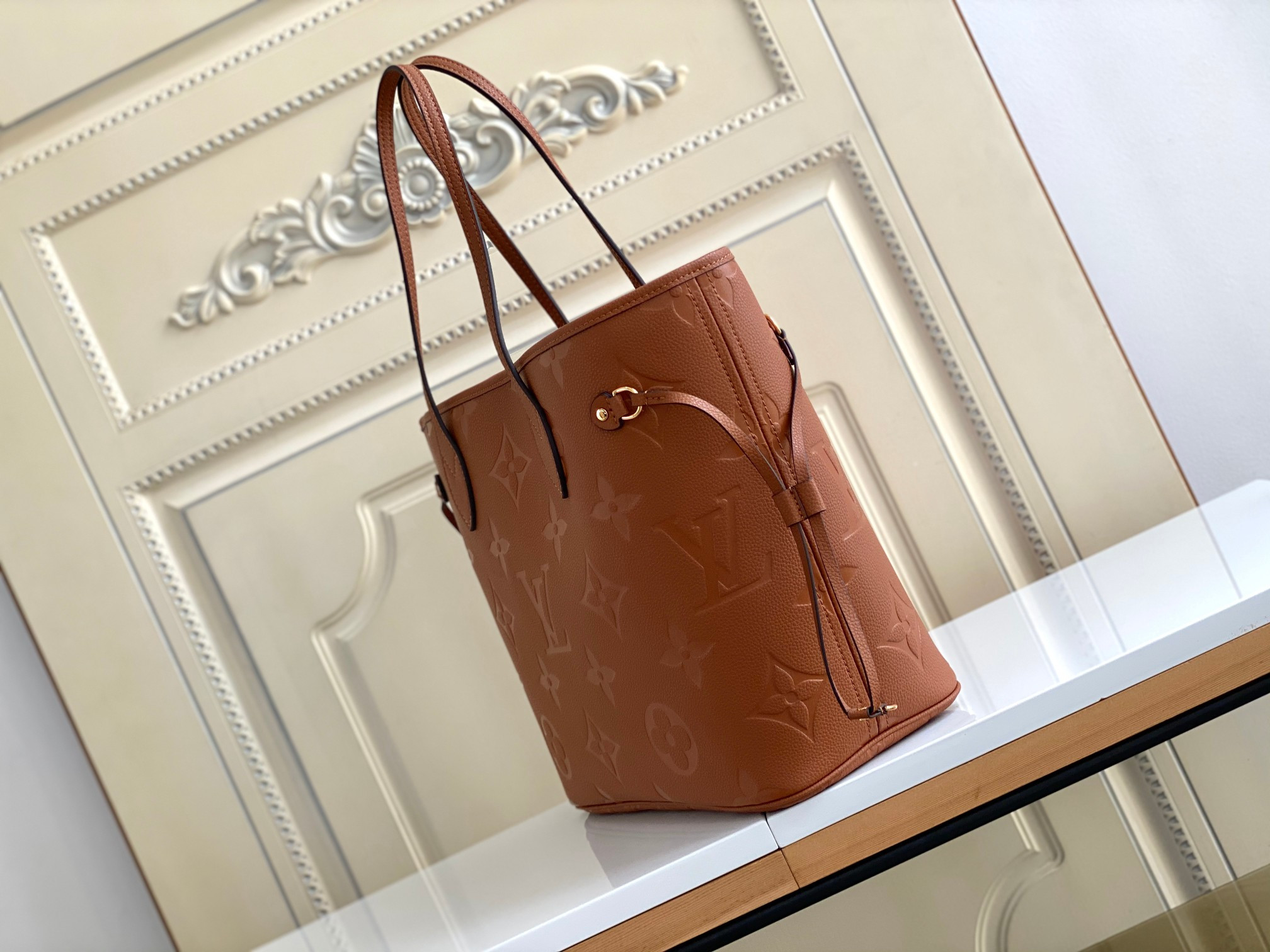 LV M46135 Neverfull MM 12.6 x 11.4 x 6.7 inches Without Box