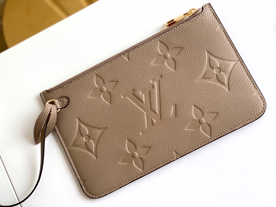 LV M45686 Neverfull MM 12.6 x 11.4 x 6.7 inches Without Box
