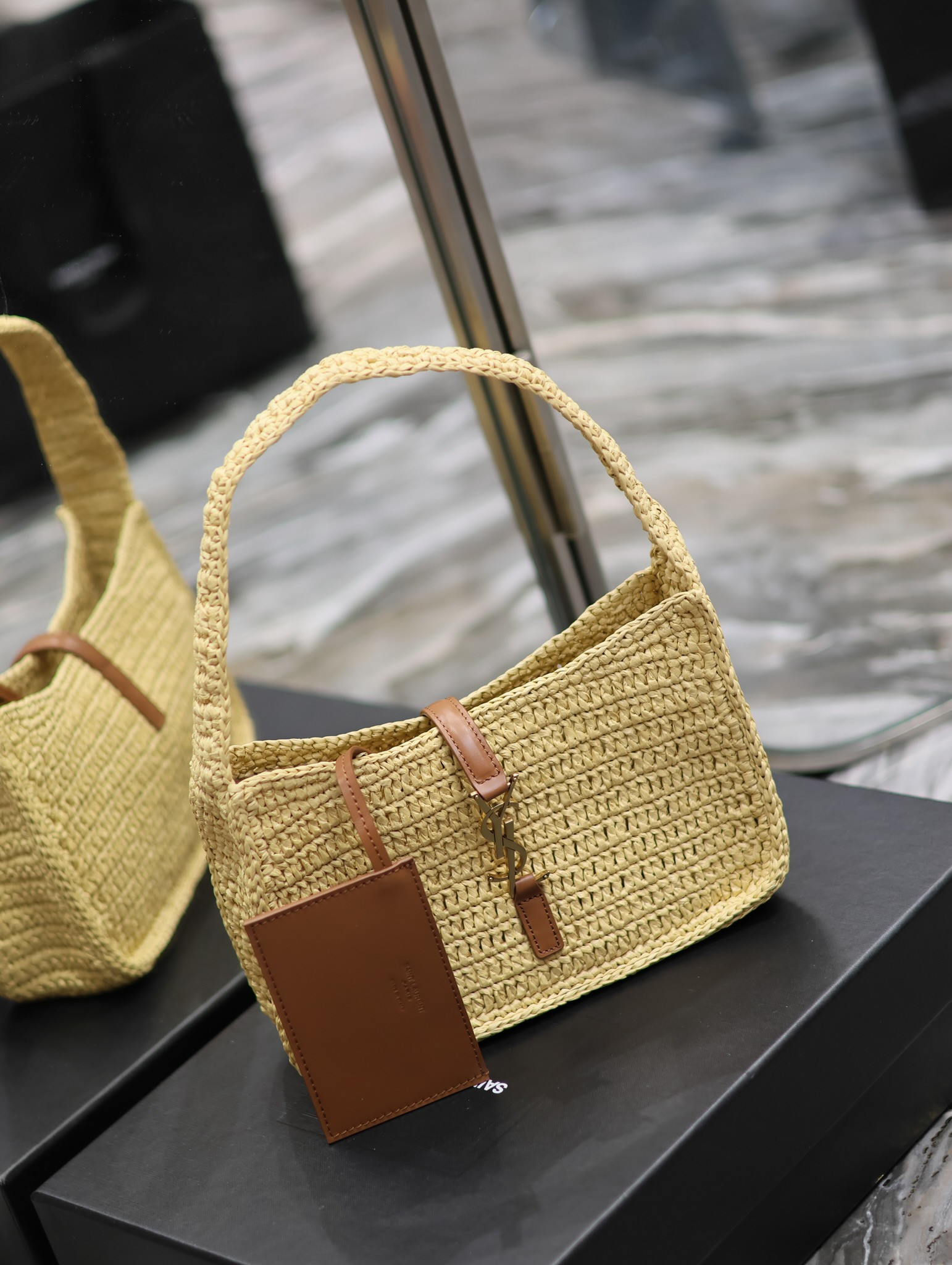 Y*L le 5 À 7 mini in raffia color natural 9.06x6.30x2.56 inches