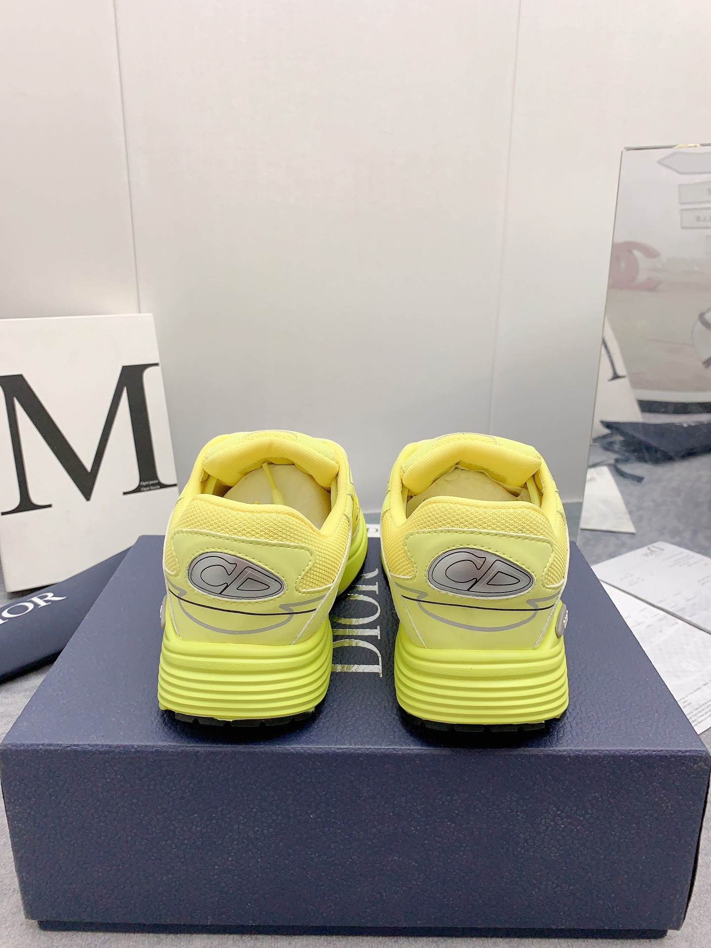 ua D*or b30 sneaker