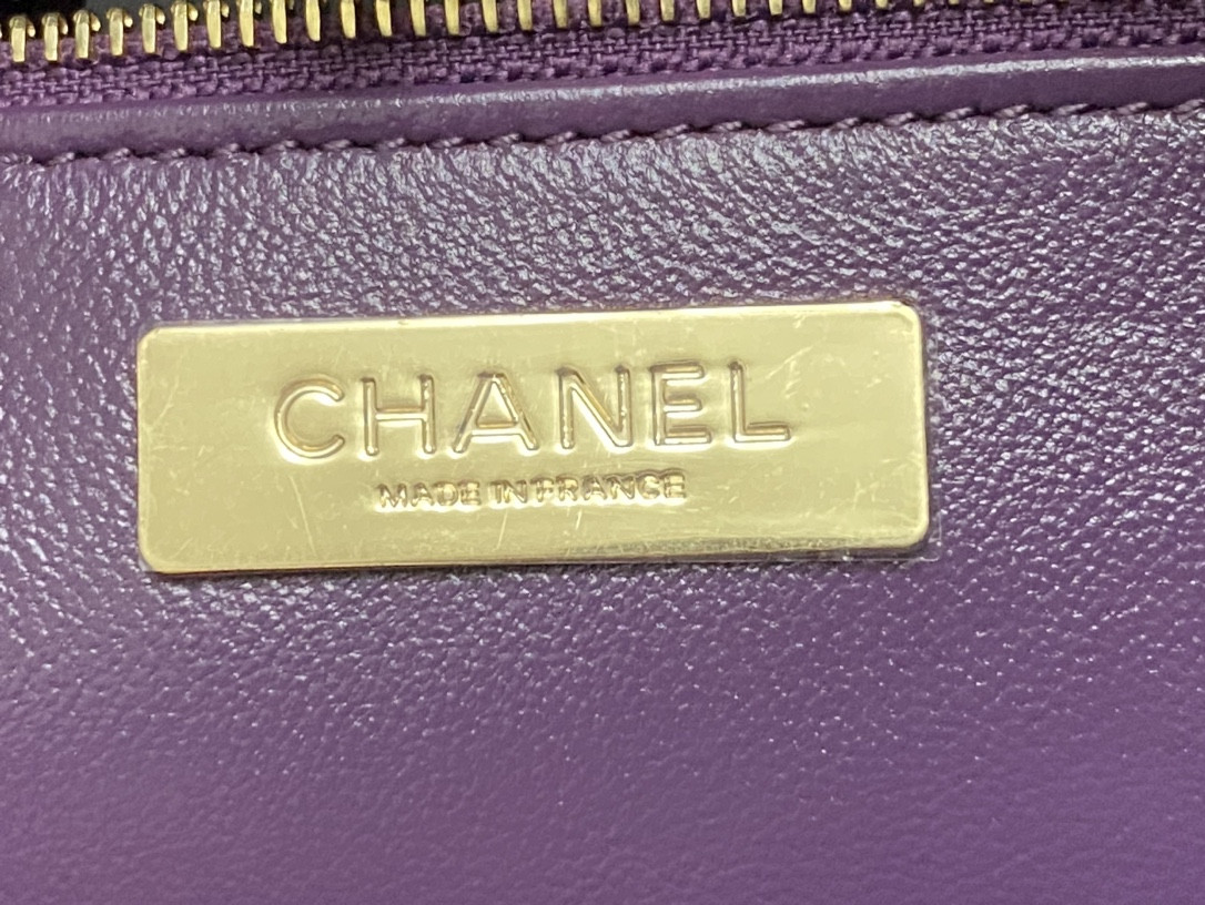 Ch*el  shopping bag shiny lambskin & gold-tone metal 35x39x8cm