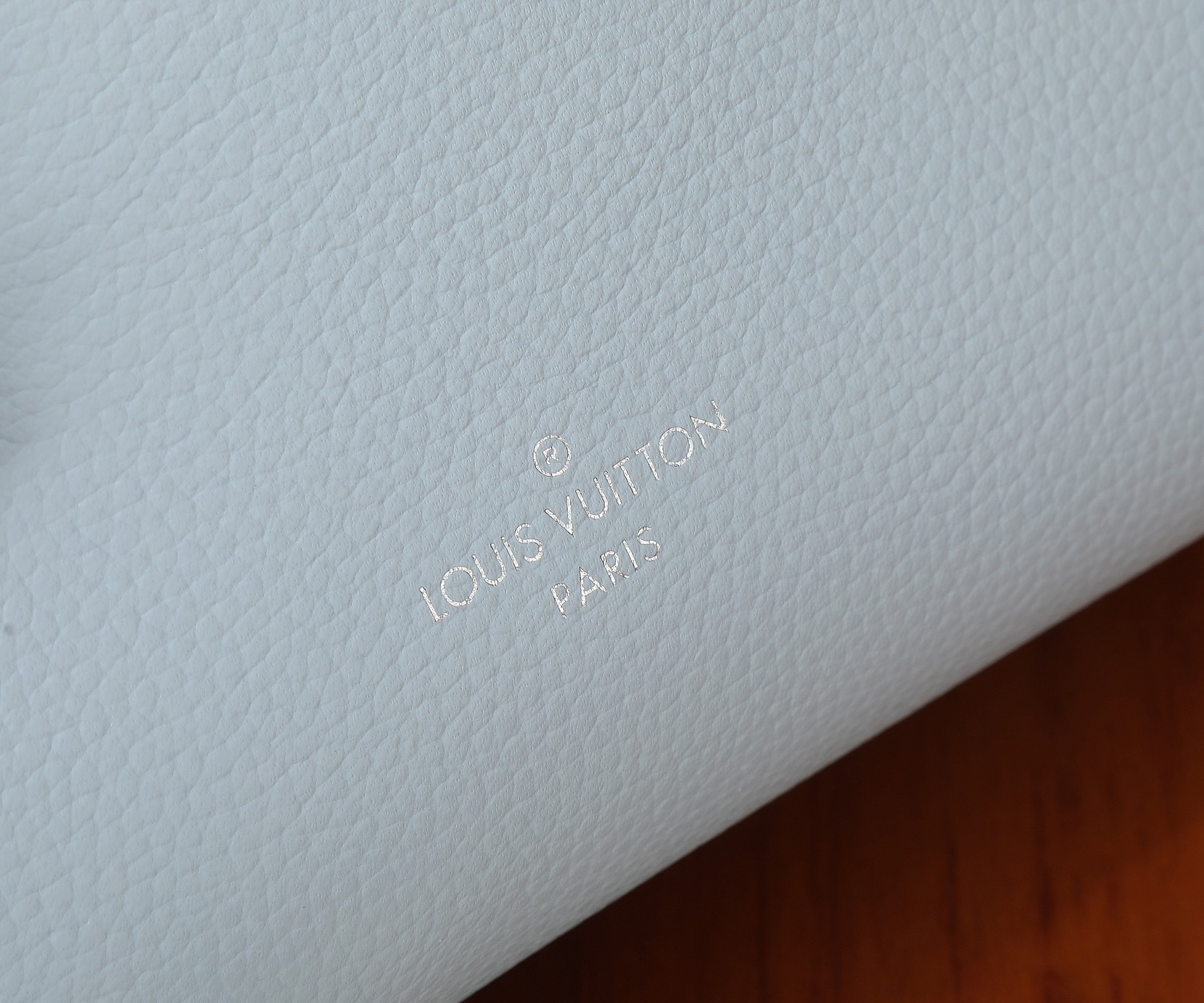 LV Side Trunk PM M25067 7.1 x 4.9 x 3.1 inches