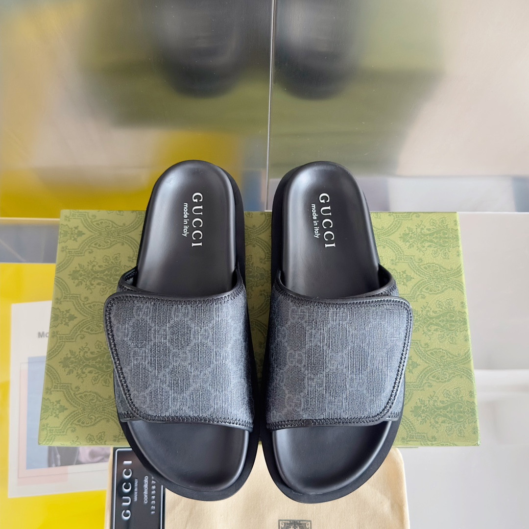ua G*u*i gg slide sandal