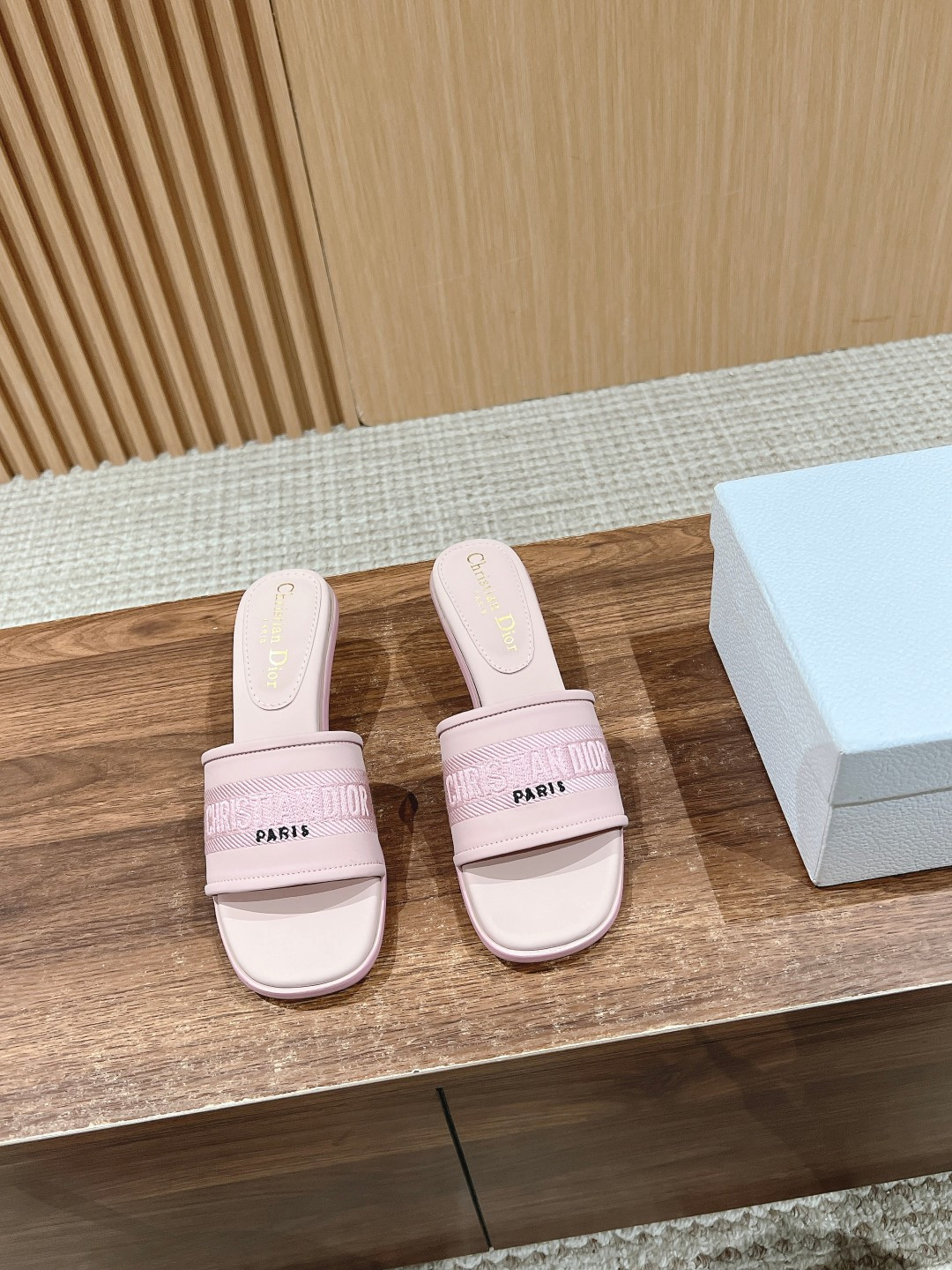 D*or dway heeled slide