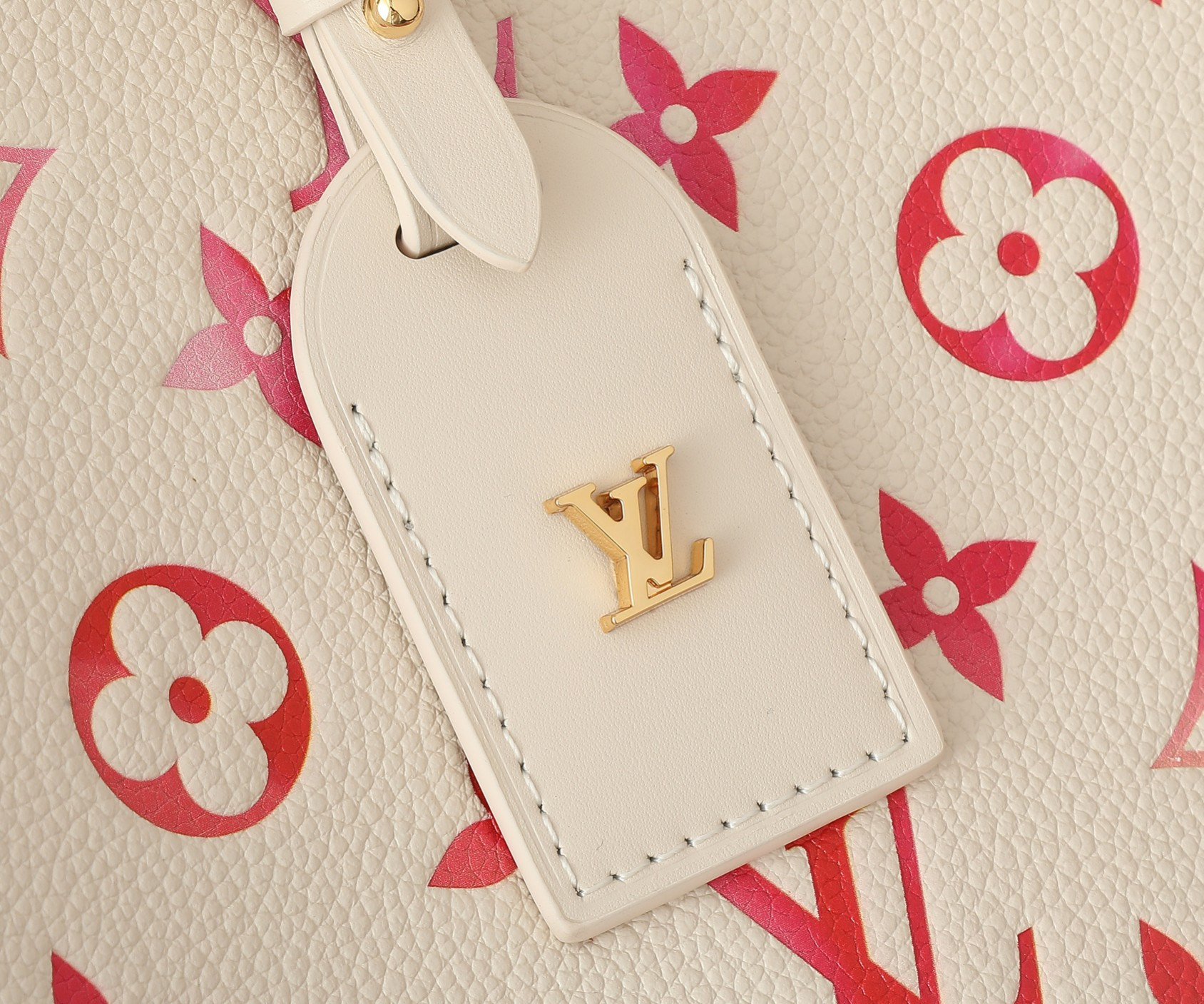 LV CarryAll PM M24652 11.6 x 9.4 x 4.7 in