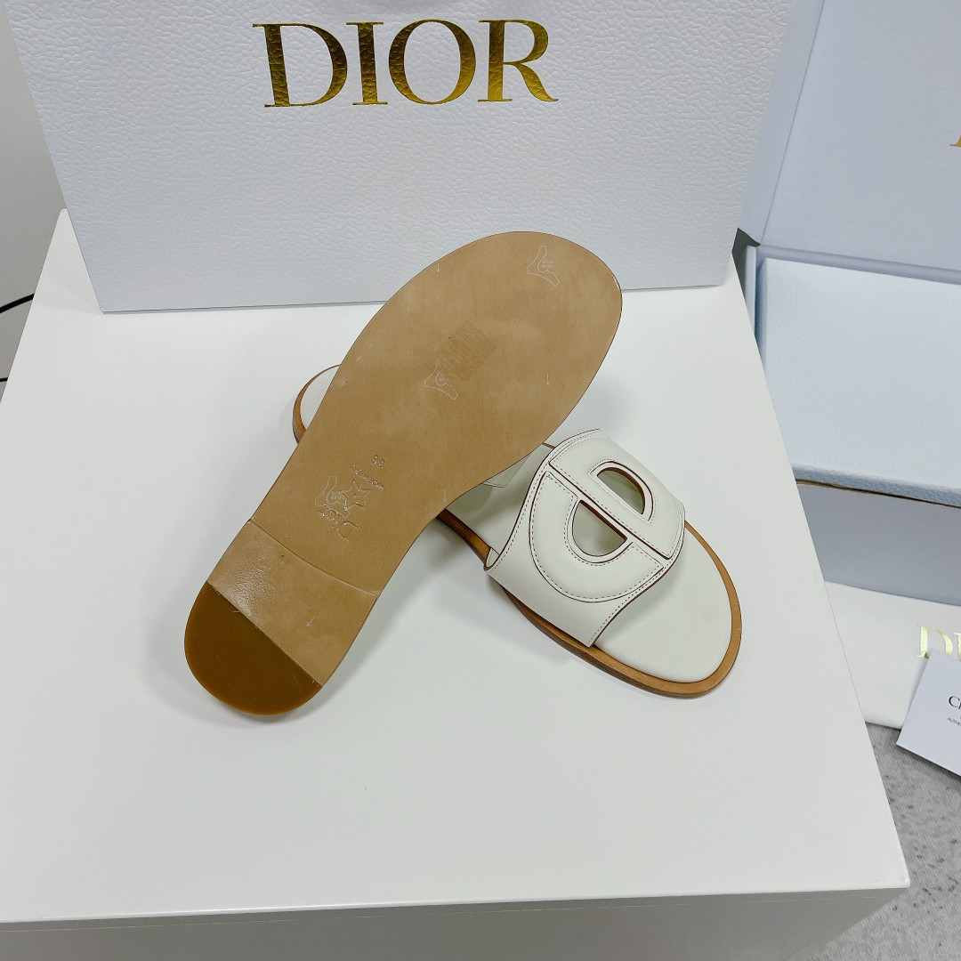 ua D*or d-club slide white