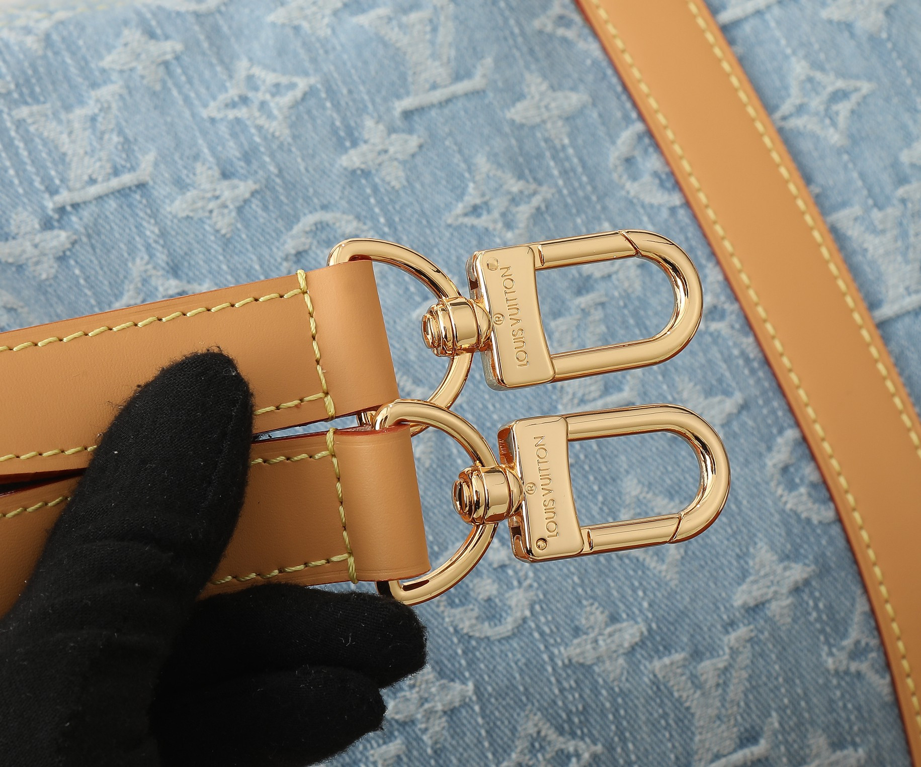 LV Keepall Bandoulière 45 M25334 17.7 x 10.6 x 7.9 inches