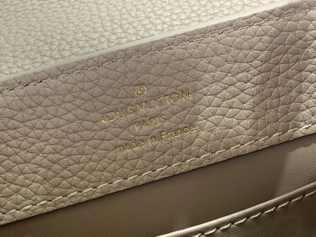 LV Capucines Mini M48861 8.3 x 5.5 x 3.1 inches