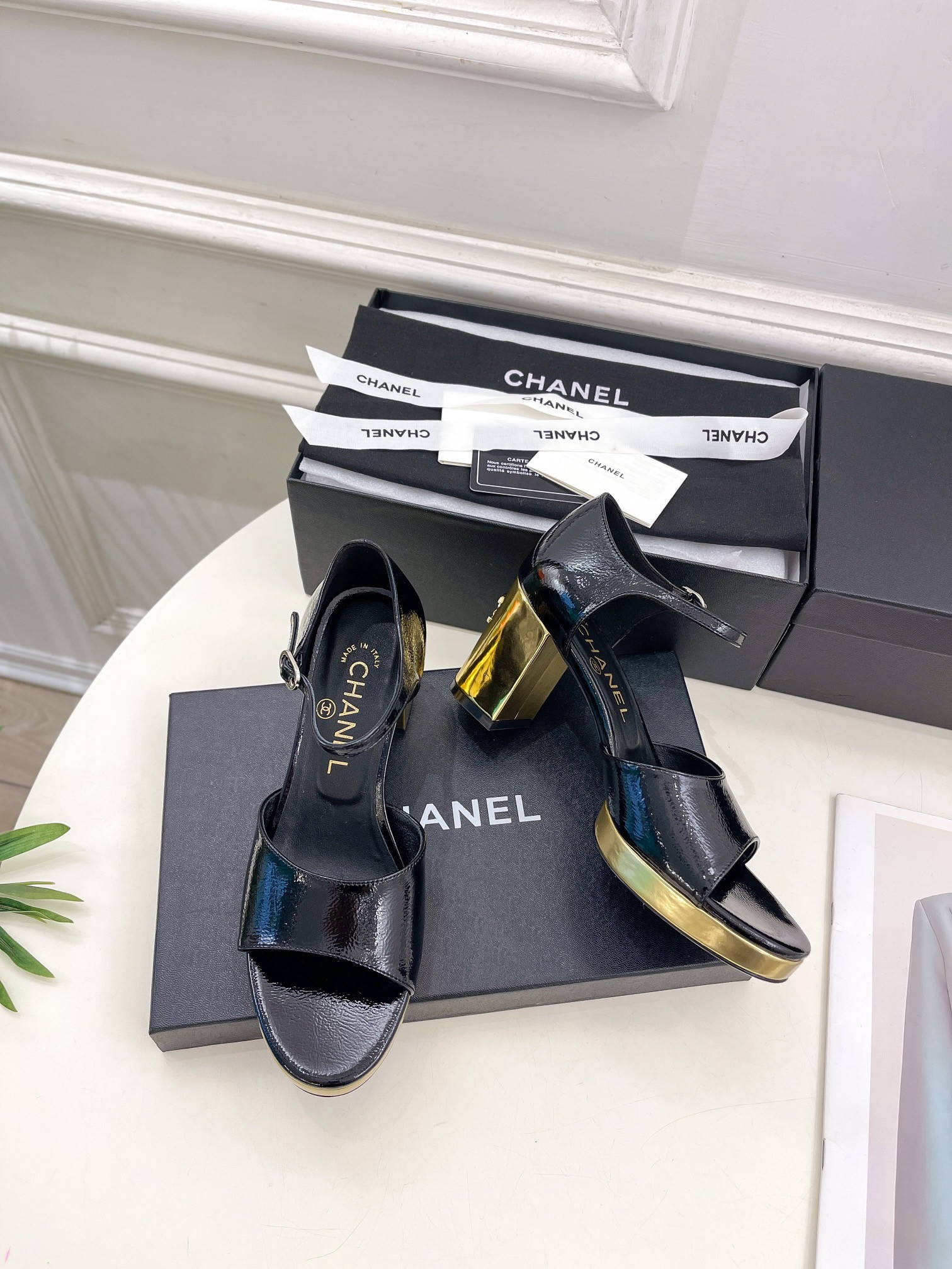 ua Ch*el heeled sandals