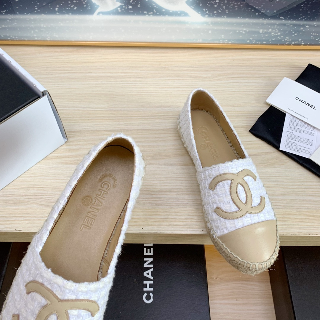 ua Ch*el espadrilles