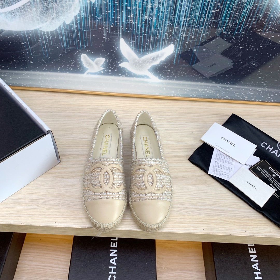 ua Ch*el espadrilles