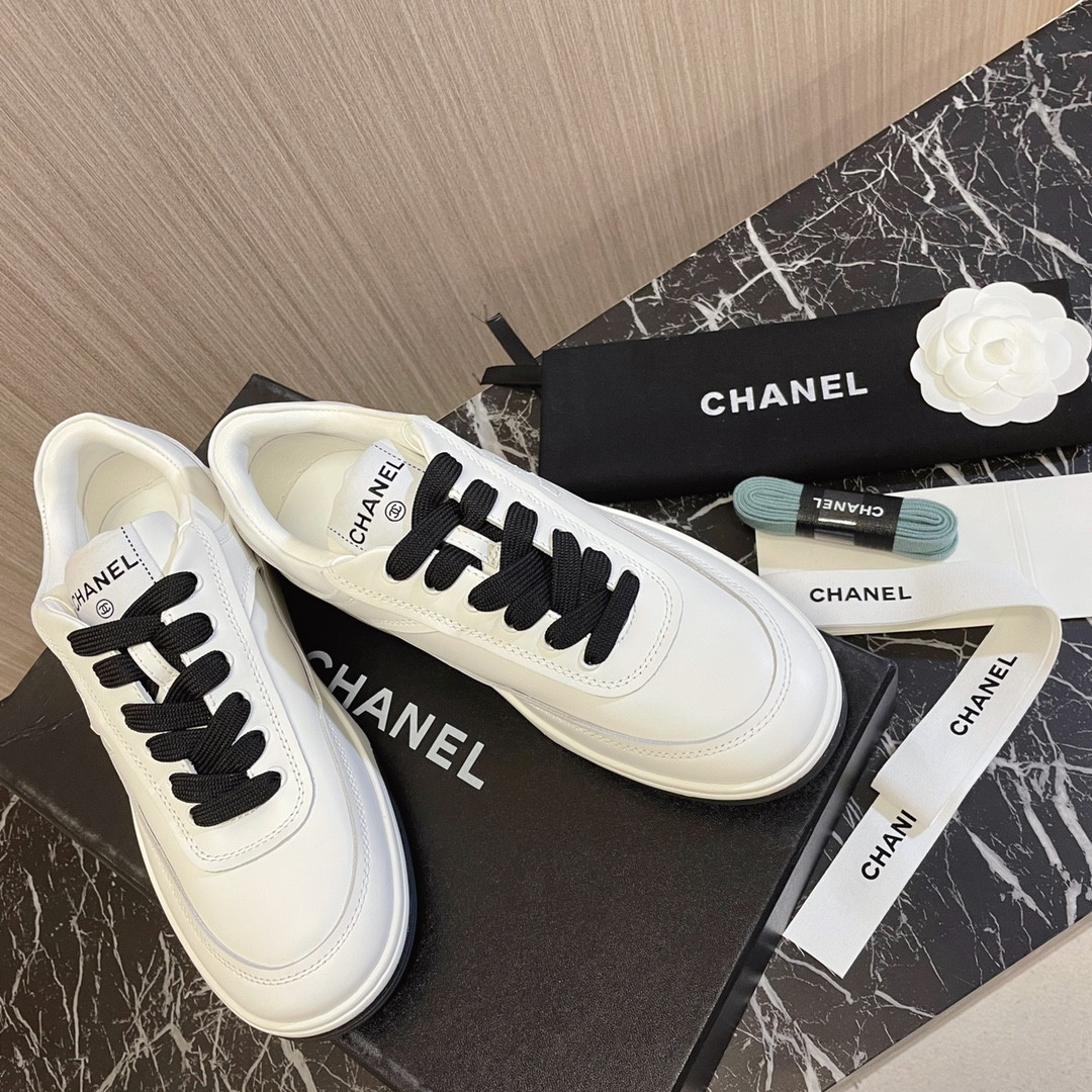 ua Ch*el sneakers calfskin