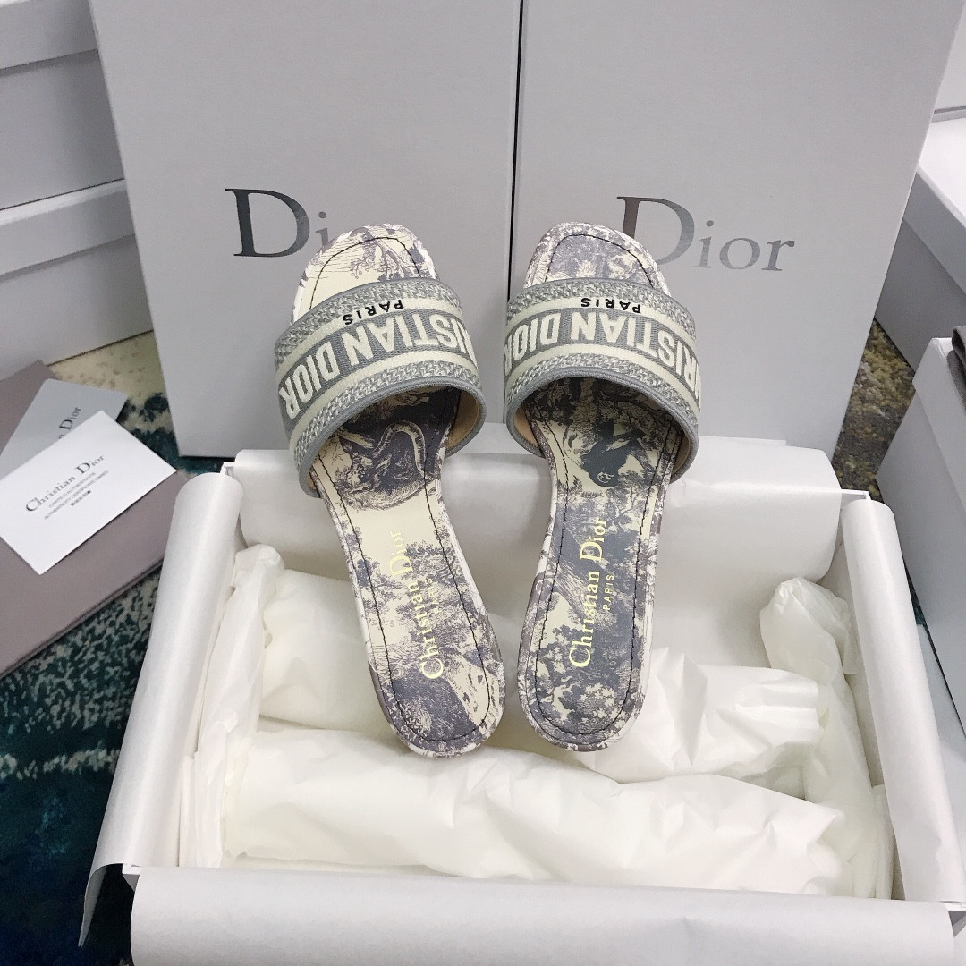 ua D*or dway heeled slide