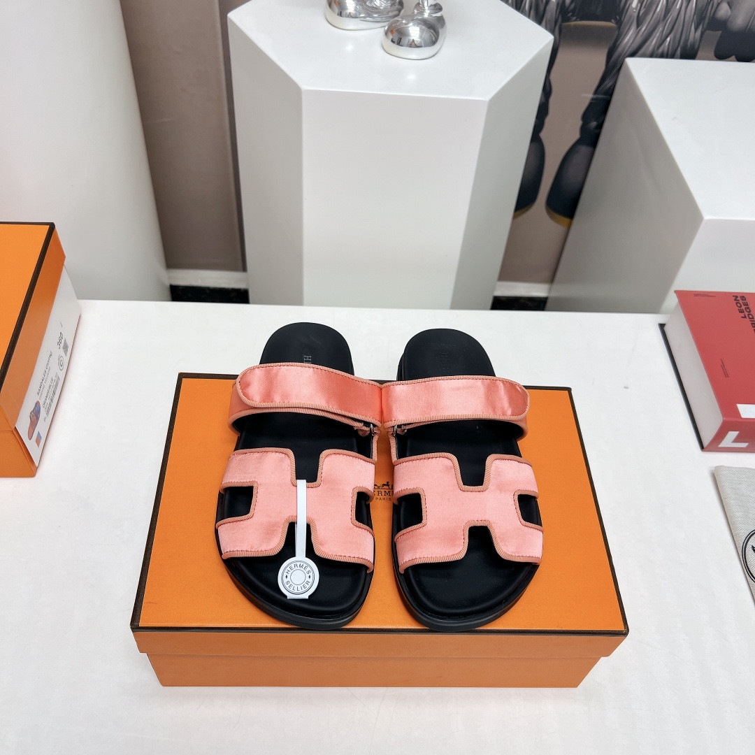 ua H**me5 chypre sandal
