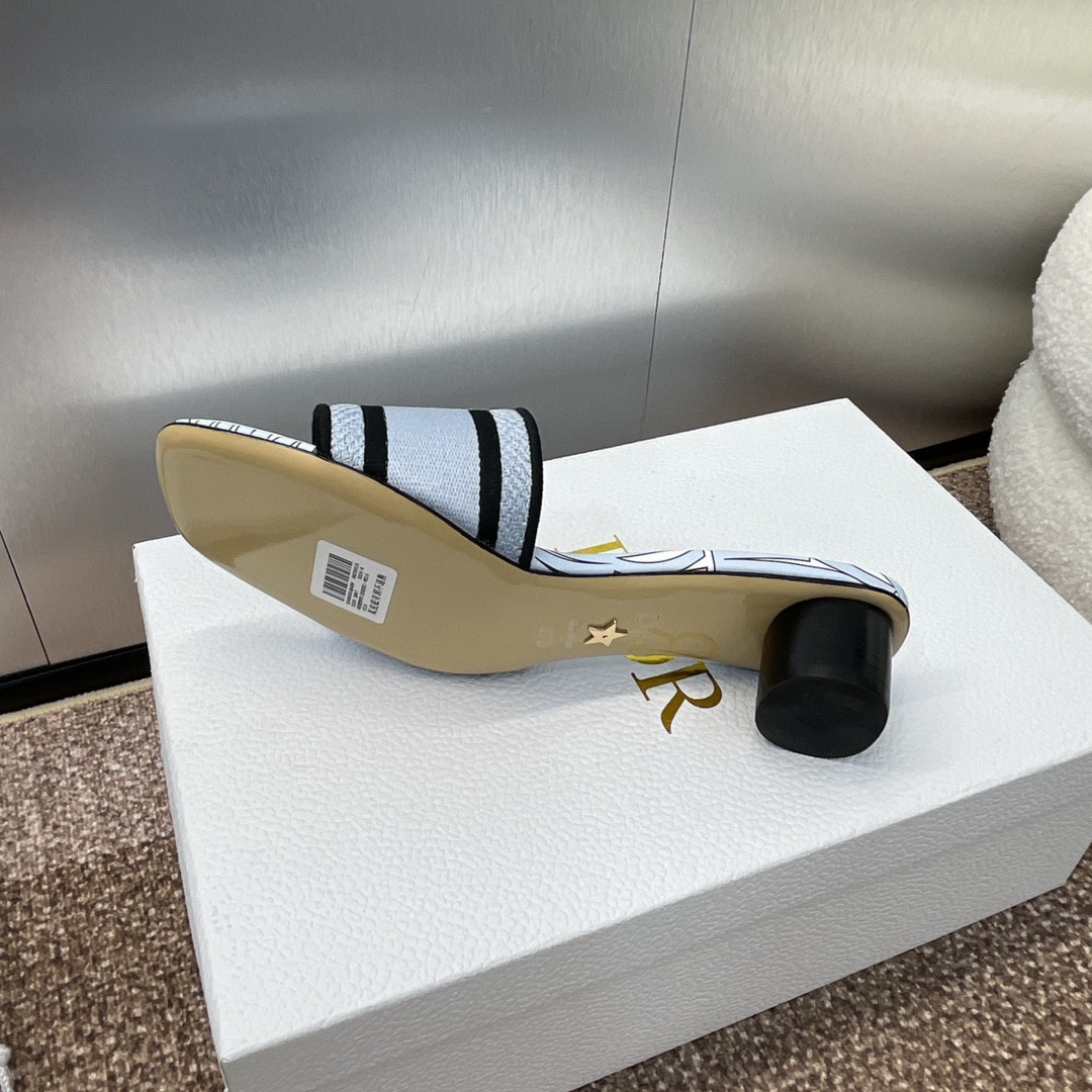 ua D*or dway heeled slide