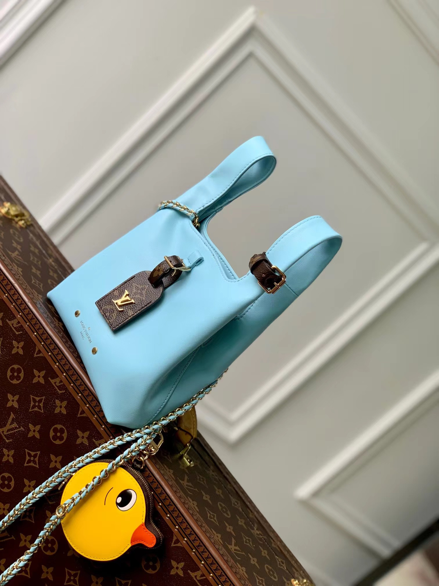 LV Atlantis BB M11387 17x17x7CM