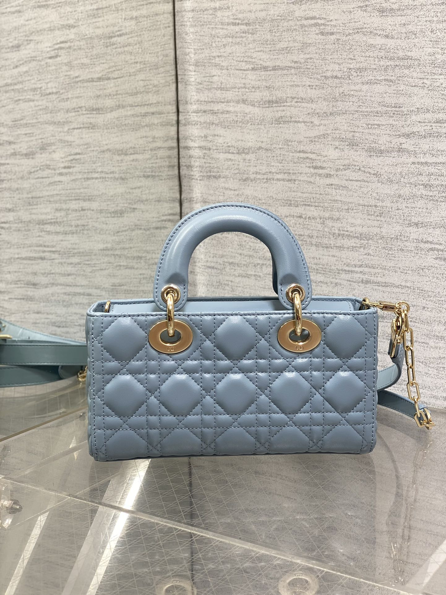 D*or samll d-joy bag 22.5 x 6 x 11.5cm