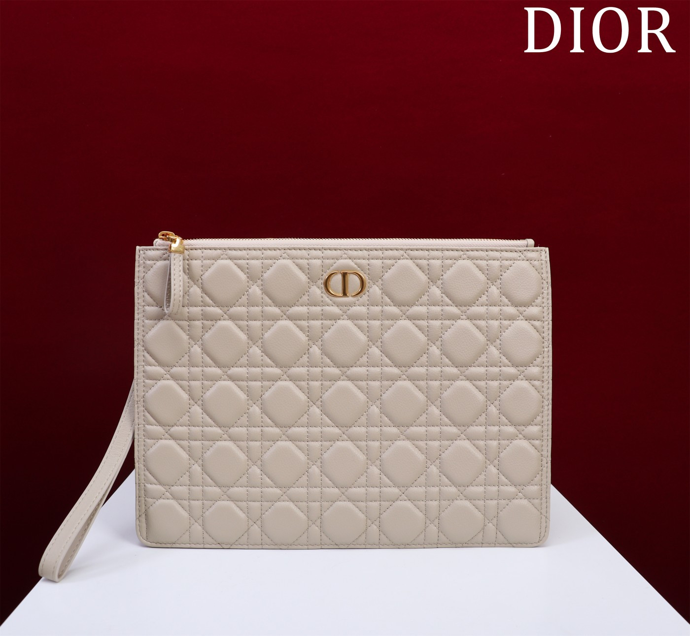 large D*or caro daily pouch 30 x 21.5 cm