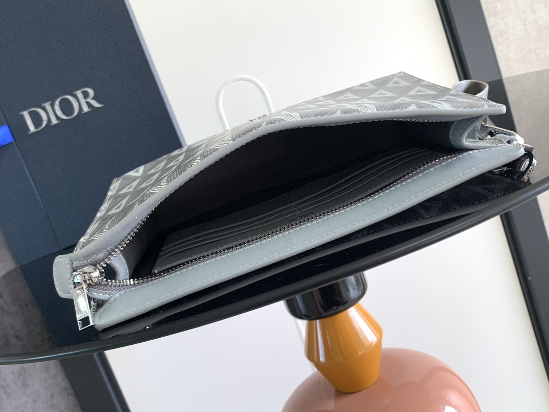 D*or a5 triangle pouch 27 x 19.5 x 6 cm