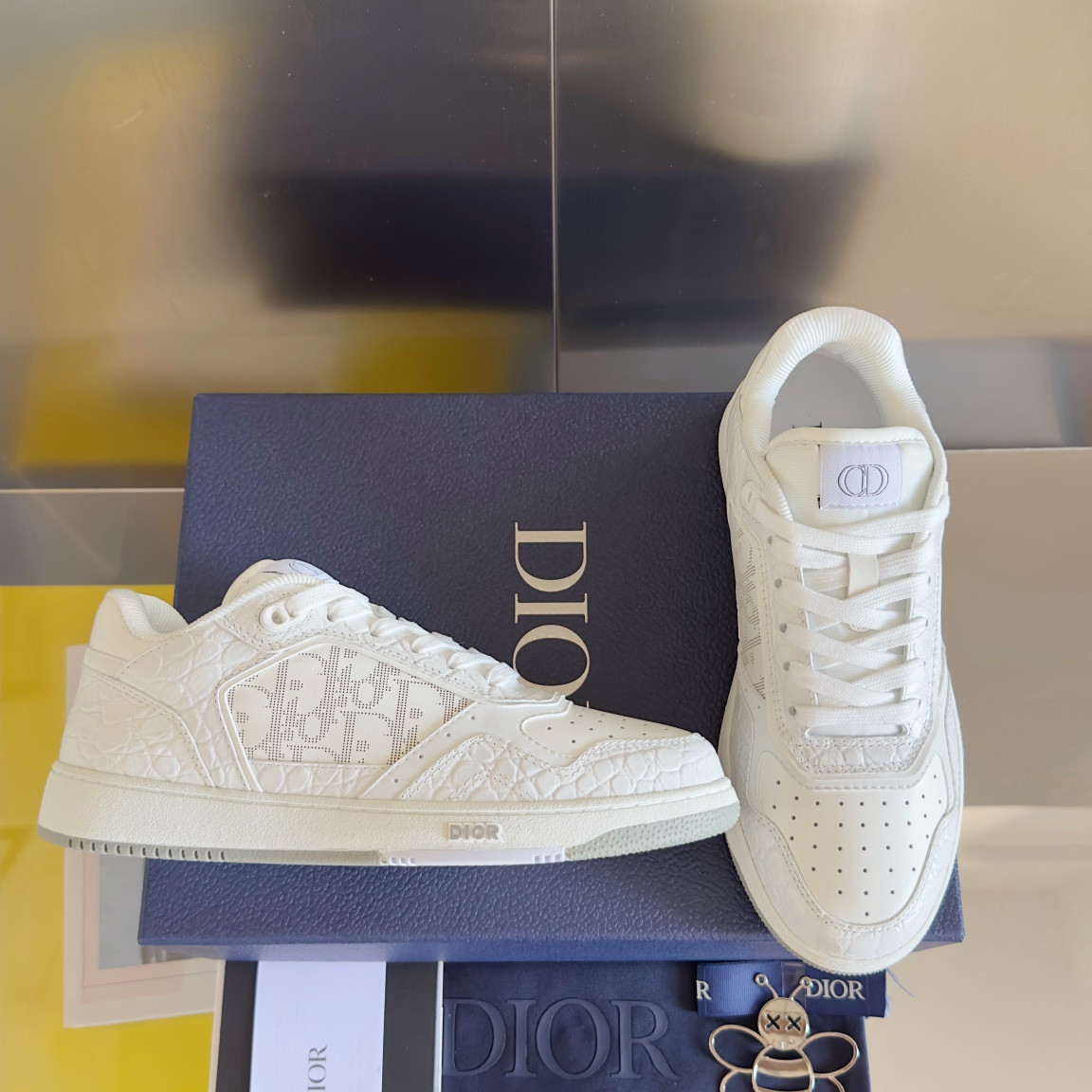 ua D*or b27 sneaker
