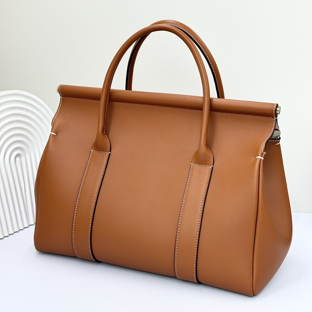 L**o p*ana loom bag l32 smooth calfskin 33 x 23 x 18 cm