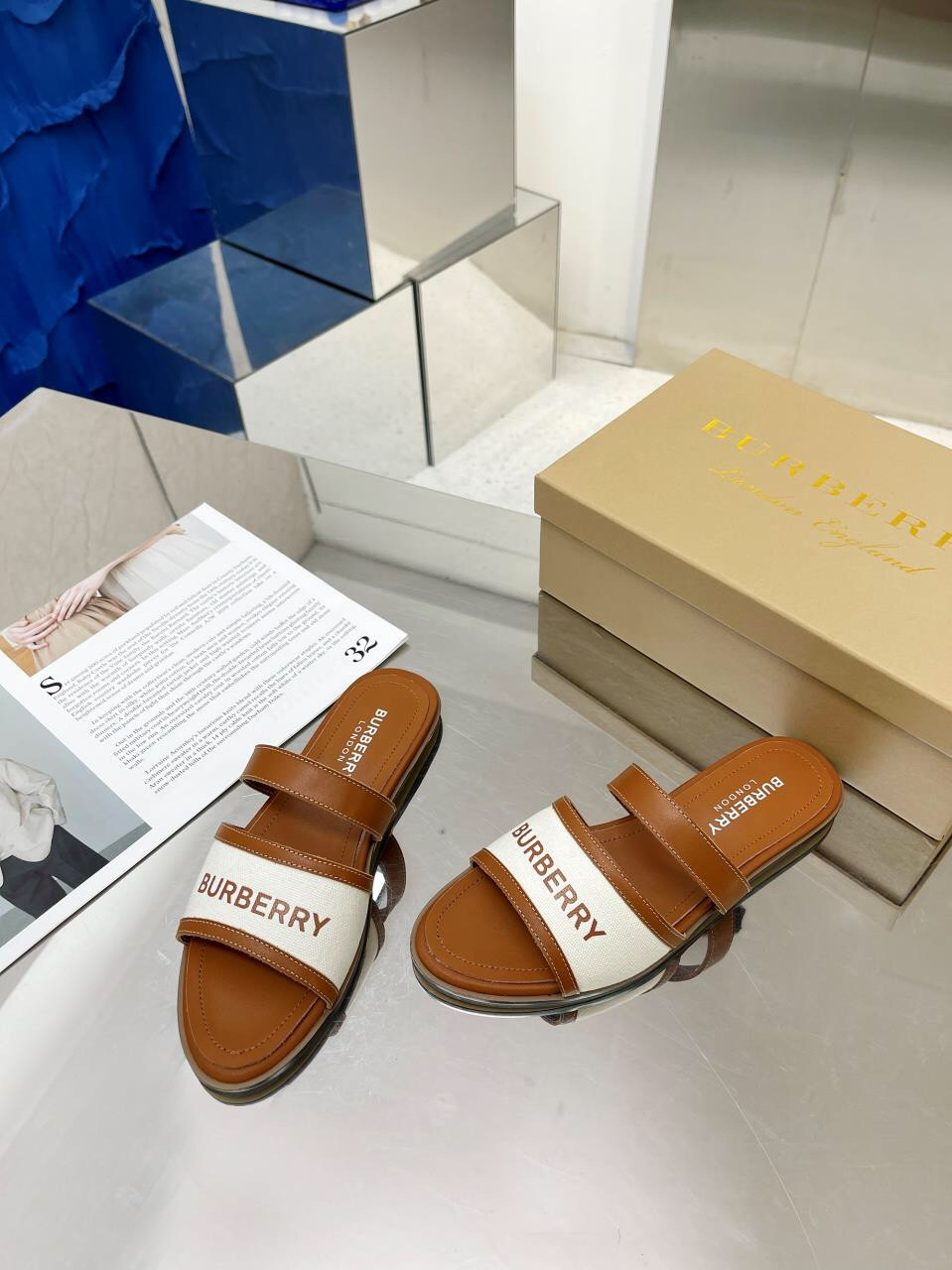 ua B**rry slides