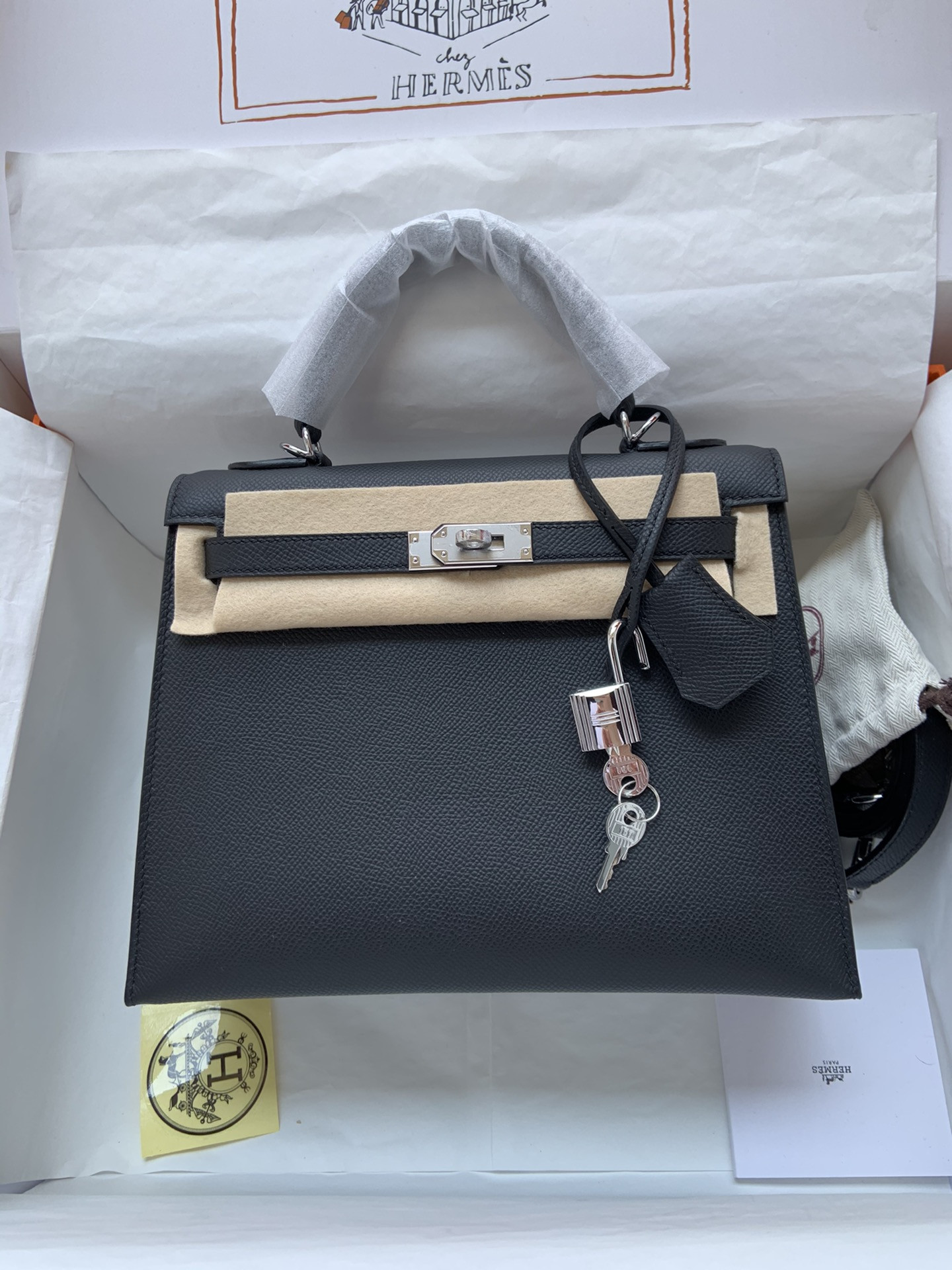 H**mes Kelly Silver-tone Hardware 25 28